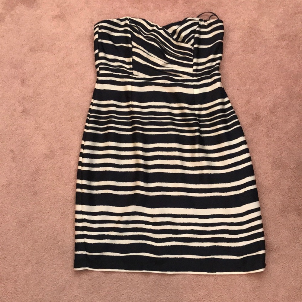 Polyester, short, strapless dress